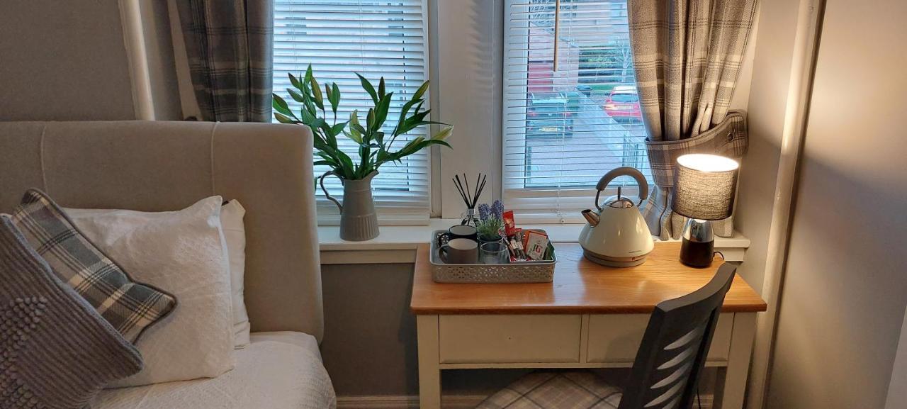 Riverbank Guesthouse אינברנס מראה חיצוני תמונה