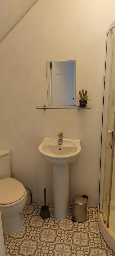 Riverbank Guesthouse אינברנס מראה חיצוני תמונה