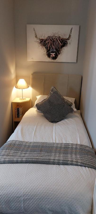 Riverbank Guesthouse אינברנס מראה חיצוני תמונה