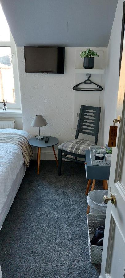 Riverbank Guesthouse אינברנס מראה חיצוני תמונה
